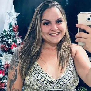 Empregada de limpeza muito responsável.