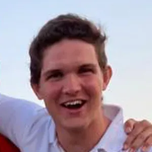 Baby-sitter disponible sur Paris et Saint-Mandé/Vincennes 