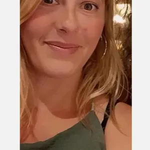 Femme de ménage et hôte air BNB 