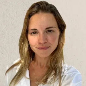 Child and Baby Caregiver. Skilled & Trusted, Worldwide