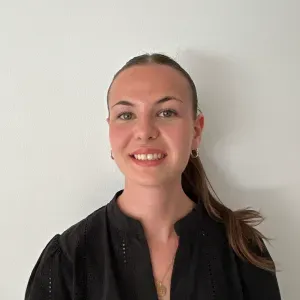 Baby-sitter disponible 15 derniers jours d'août