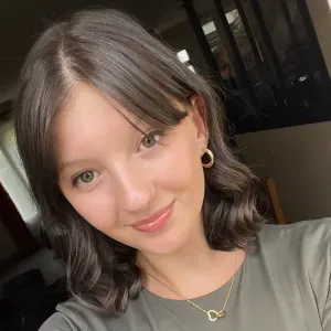 Baby-sitter sérieuse et motivée