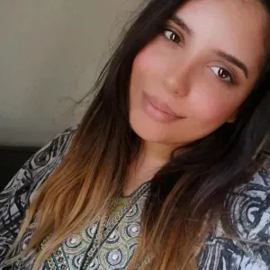 Jasmine 25 ans, sérieuse et ponctuelle