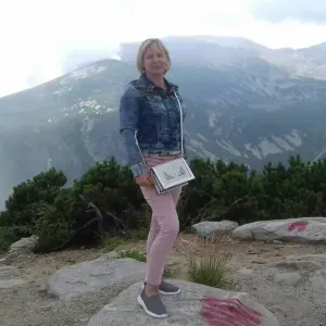 Bonjour. J'ai besoin garder deux chien