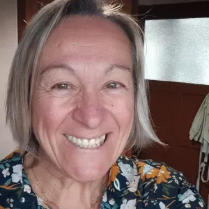 Baby -sitter, je recherche un emploi 