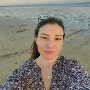 Feme de menage, cherche heures de ménage