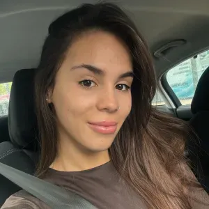 Niñera en Vitoria. Divertida