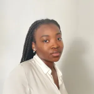 Étudiante Baby-sitter à Paris