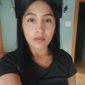 CUIDADORA  EN BARCELONA AMABLE Y PACIENTE