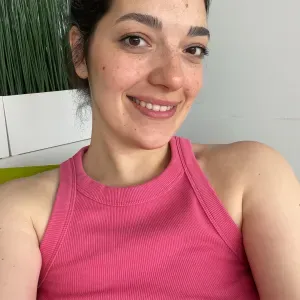 Baby-sitter disponible 7/7 - Formation médicale - Tous âges