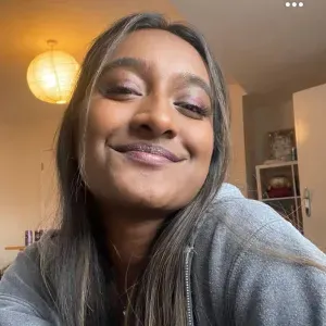 English Tutor | Tailored Lessons for All Ages