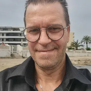 Technicien de surface à jodoigne