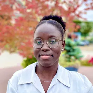 Baby-sitter expérimentée à temps partiel