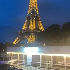 Nettoyer ,essuyer , briller les 3 mots clefs