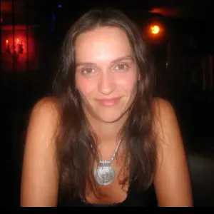 Procuro trabalho para empregada doméstica