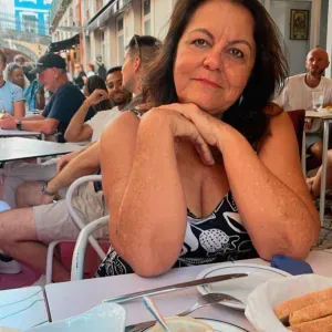 Empregada de Limpeza responsável e Assídua na Amadora!