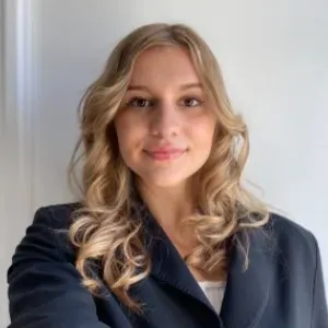 Baby-sitter expérimentée à Marne-la-Vallée 