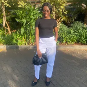 Experienced babysitter from Kenya 