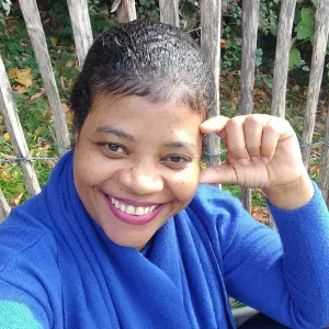 Cuidadora com experiência na Suíça e Brasil 