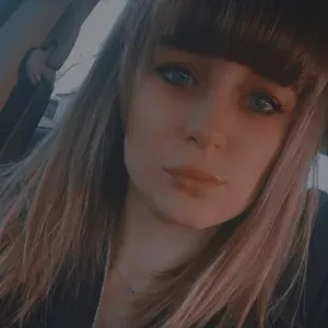 Aide-soignante diplômée propose aide à domicile 