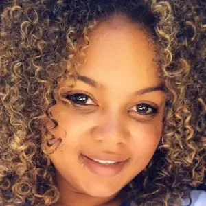 Aide a domicile expérimenté professionnel et indépendante