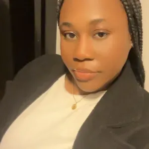 Aide ménagère fiable étudiante en master