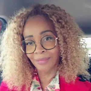 Baby Sitter a Saint-Louis et a Milan Italie 