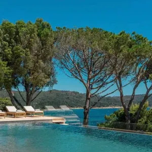 À la recherche d'une aide ménagère 