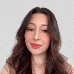 Baby-sitter sérieuse à Paris !