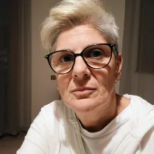 Addetta alle pulizie abitazioni private, studi medici 