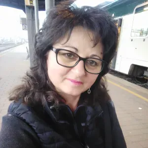 Cerco assistenza anziani, badante, colf, colaboratrice