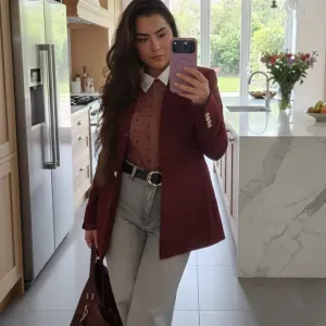 Faço limpezas, assim como cuido de idosos e crianças