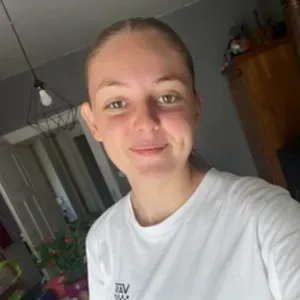 baby-sitter aux alentours de Ars sur moselle