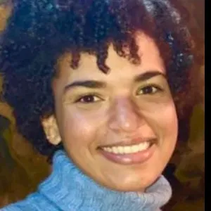 Attentionnée Dispinible pour Offrir Soutien et Confort