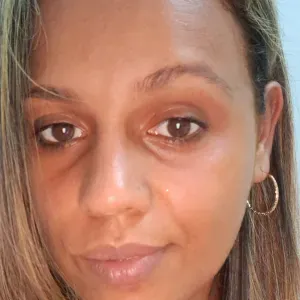 babysitting / garde d'enfants.