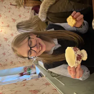 Baby-sitter occasionnel et étudiante 