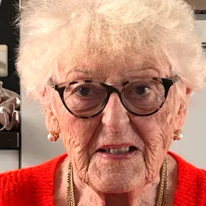 Recherche dame de compagnie 