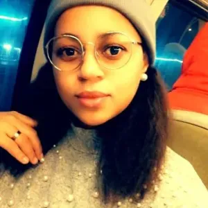 Garde d'enfants et agent de collectivité 