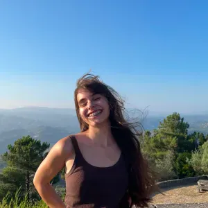 Cuidadora de cães e gatos em Carnaxide