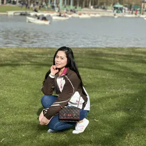 Looking for job as a baby sitter