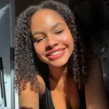 Baby-sitter/ garde d'enfants région parisienne 