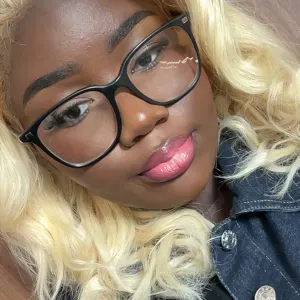 Baby-sitter disponible dans l'Oise et la Somme