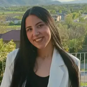 Femme de menage autours de la Buisse