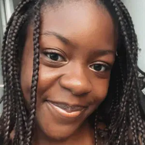 Baby sitter étudiante sur Laval 