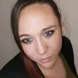 Femme de méange à Saint-Denis Centre ville