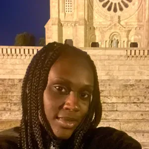 Babysitter com experiência em Lisboa