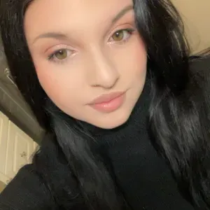 baby-sitter ponctuelle , douce et responsable sur poitiers