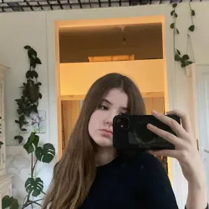 Étudiante de Bruxelles avec peut d'expérience actuelement