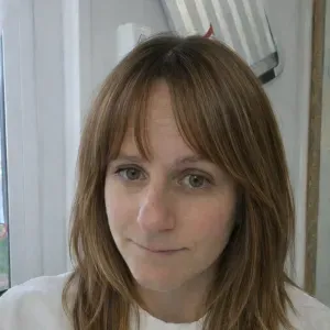 Baby-sitter a mon domicile expérimenté 