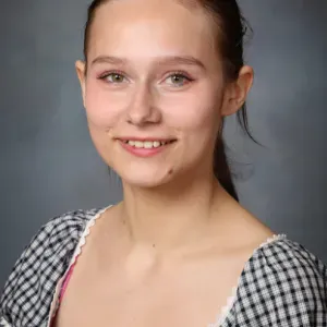 Djurpassning, promenader, lek.